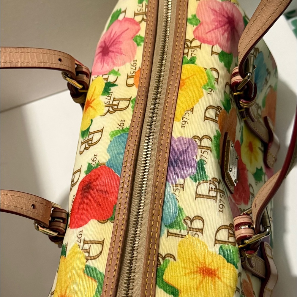 Dooney & Bourke Hibiscus Floral Barrel Satchel – Rare Vintage Colorful Beauty - Picture 5 of 10